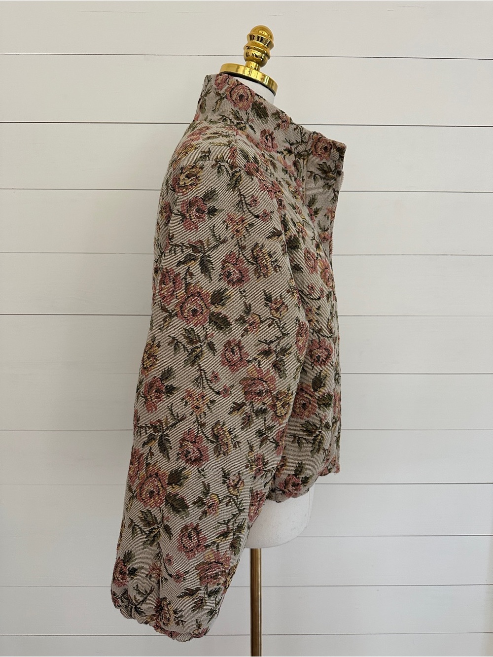 Floral Textured Stand-Collar Jacket in Beige and Rose - Picture 3 of 14